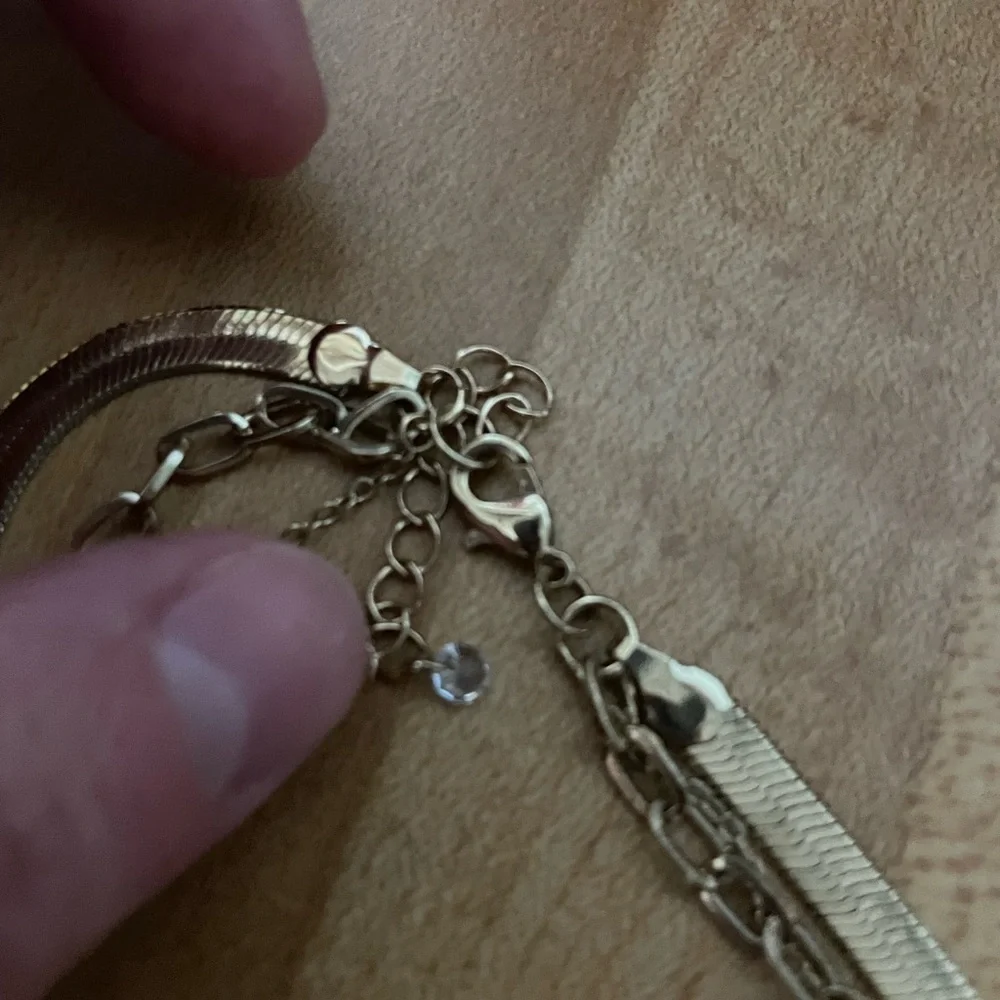 Gold Plated Layered Necklace with Star Pendant - Picture 3 of 4
